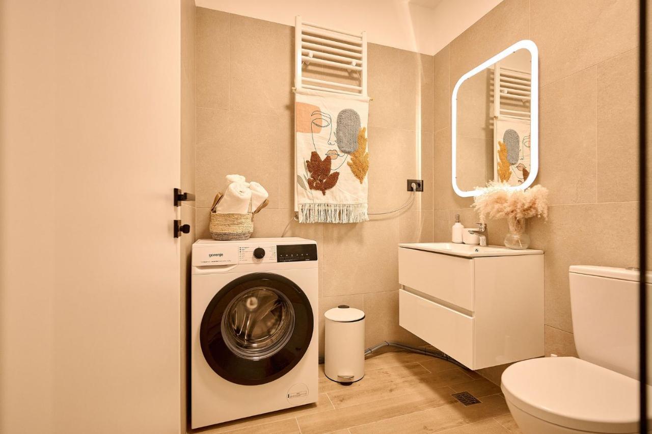 Sea La Vie Apt 240 In Infinity Beach Resort - Parking Mamaia Dış mekan fotoğraf